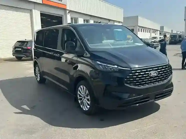 Ford Tourneo Van 9 Places